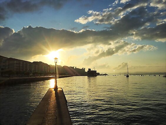 Amanece, es viernes. Feliz dia a todos!!!!