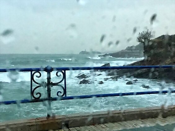 Martes y sigue lloviendo