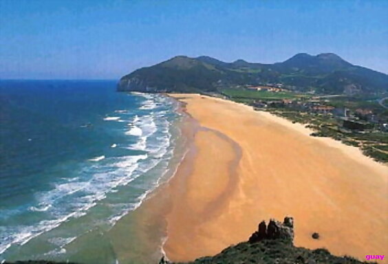 Otra playa para que continueis viendo mi tierra.