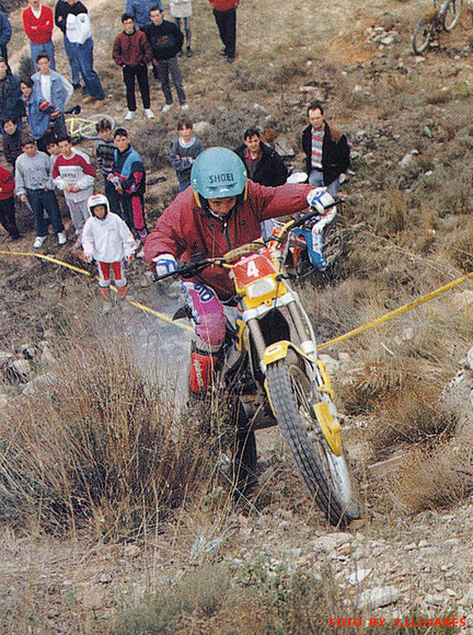 ADIVINA QUIEN ES ?