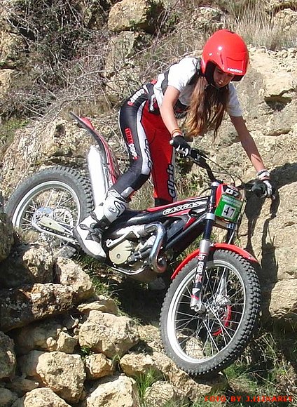 ANDREA MIRA