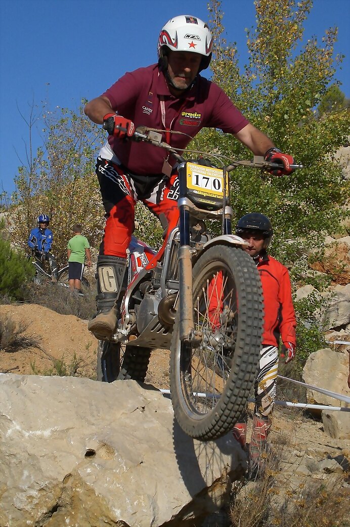 CARLOS SANCHEZ