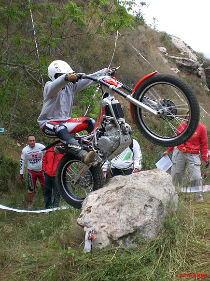 AITOR ANTON   LA MISMA PIEDRA  5 PILOTOS