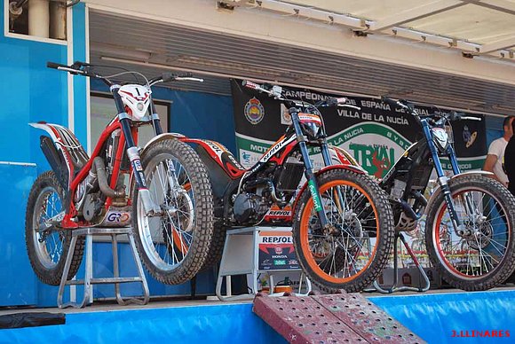 tre motos