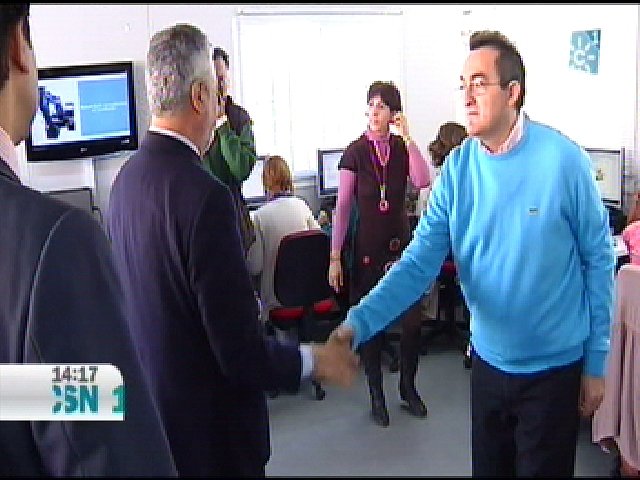 Griñan en el CAPI de Puente Genil
