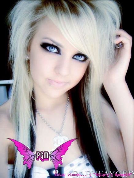 Nuevo look >.<