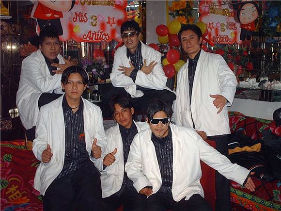 grupo original los menudos de la cumbia