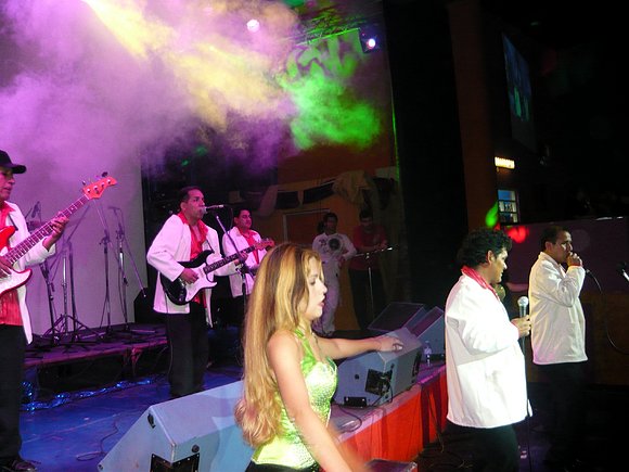 GRUPO ORIGINAL EN KORY MEGADISCO SHOW ARGENTINA