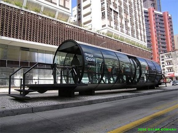 Curiosas y creativas paradas de autobuses