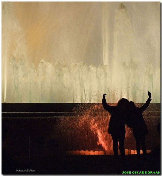 I'm a fountain! / ¡Soy una fuente!