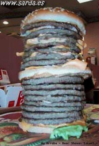 LA HAMBURGUESA MAS GRANDE DEL MUNDO