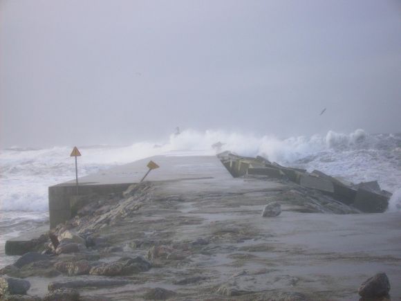 paseo del espigon,san juan de nieva "asturias"