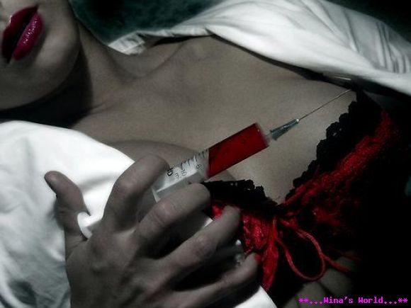 *Enfermera... proceda con la inyeccion!*
