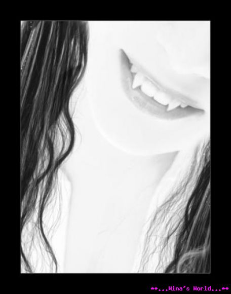 *Sonrisa Vampirical *
