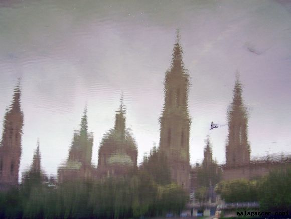 REFLEJO (EL PILAR)