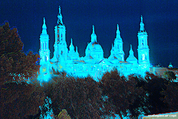 EL RESPLANDOR DEL PILAR