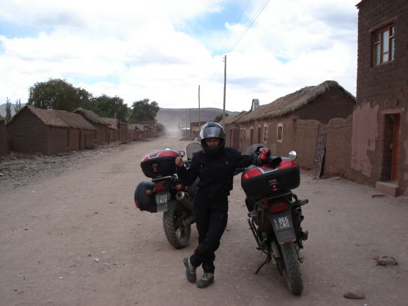 viaje en transalp a Lima Peru Machupichu Uyuni