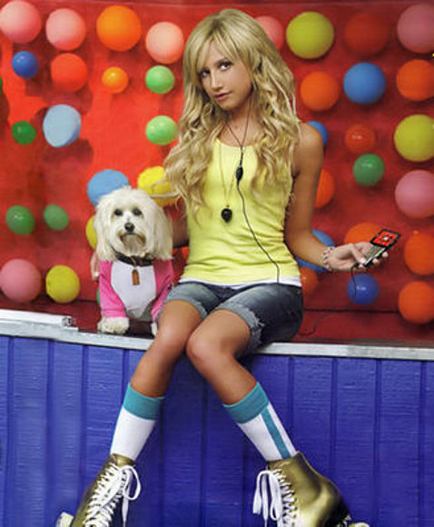 Ashley Tisdale *O*