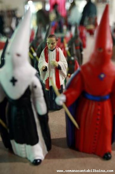 EXPOSICIÓN PASOS Y COFRADES EN MINIATURA