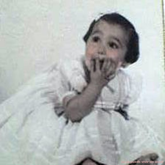 ANA MARIA PEQUEÑA