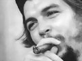 CHE FUMANDO