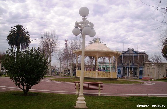 el kiosko de la plaza
