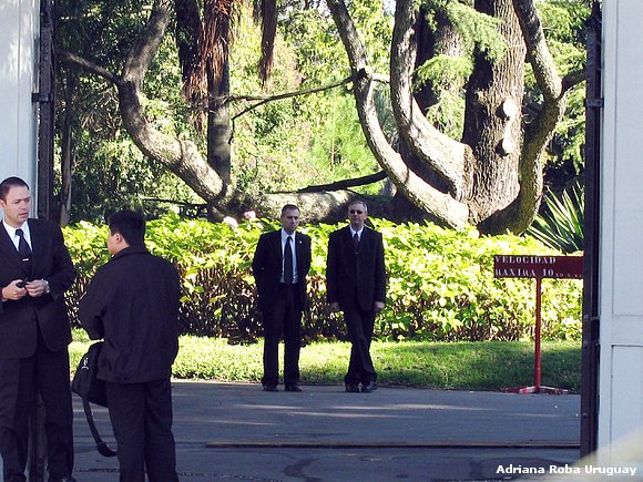 entrada de casa presidencial.