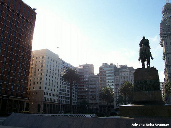 PLAZA DE LA INDEPENDENCIA