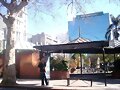 pasando por la calle Rio Negro,