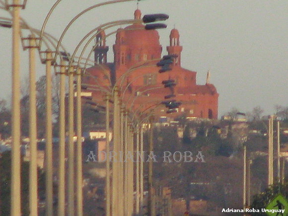 IGLESIA DEL CERRITO DE LA VICTORIA
