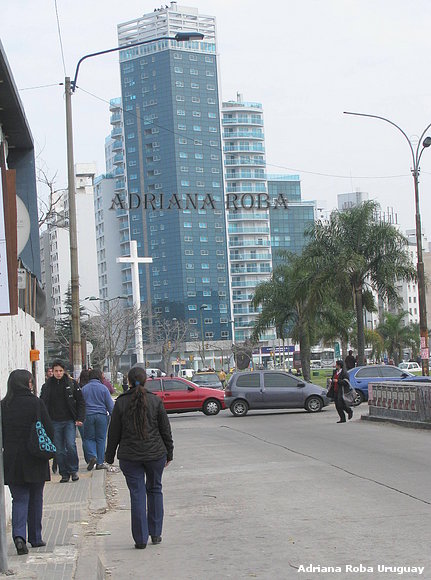8 DE OCTUBRE Y EL TUNEL