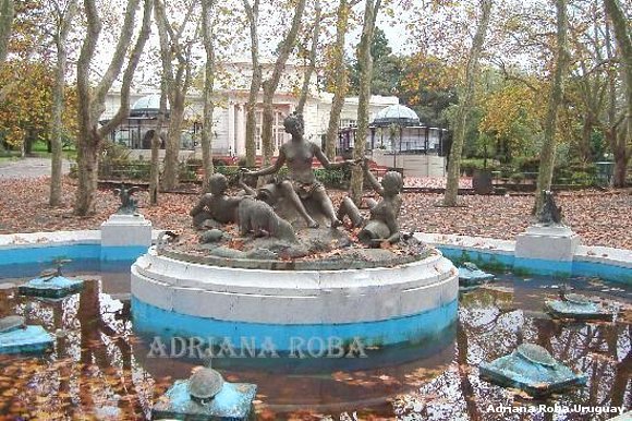 fuente Cordier frente al hotel del Prado
