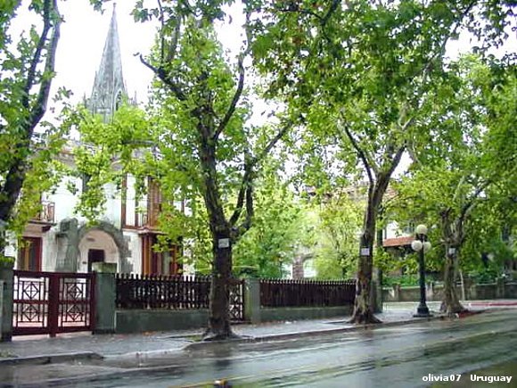 calle 19 de abril en Montevideo