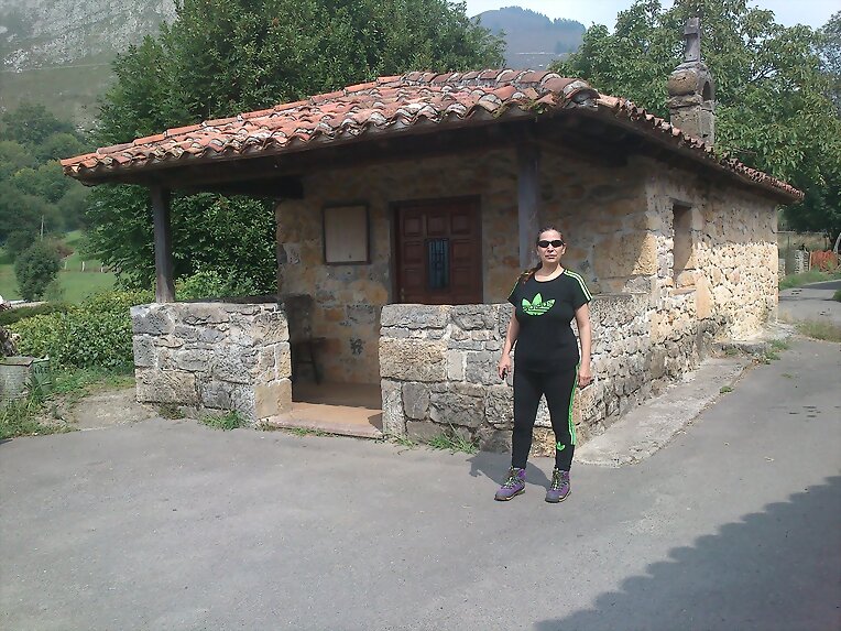 Ermita de Llueves
