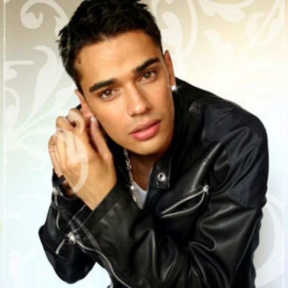 TONI SANTOS