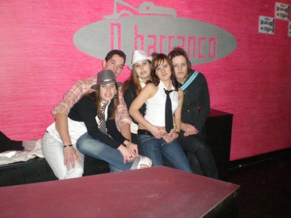 Los fiesteros