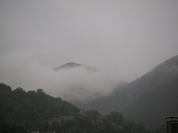Se prepara la tormenta de cada tarde.