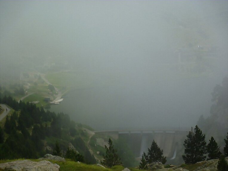 Y la niebla hizo acto de presencia...