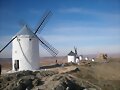 En Consuegra, con el castillo al fondo