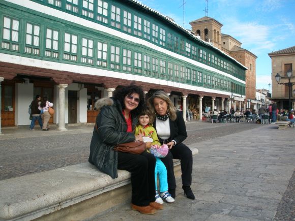 En la plaza mayor de Almagro con Yida