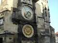 este si que es el reloj el otro era una iglesia