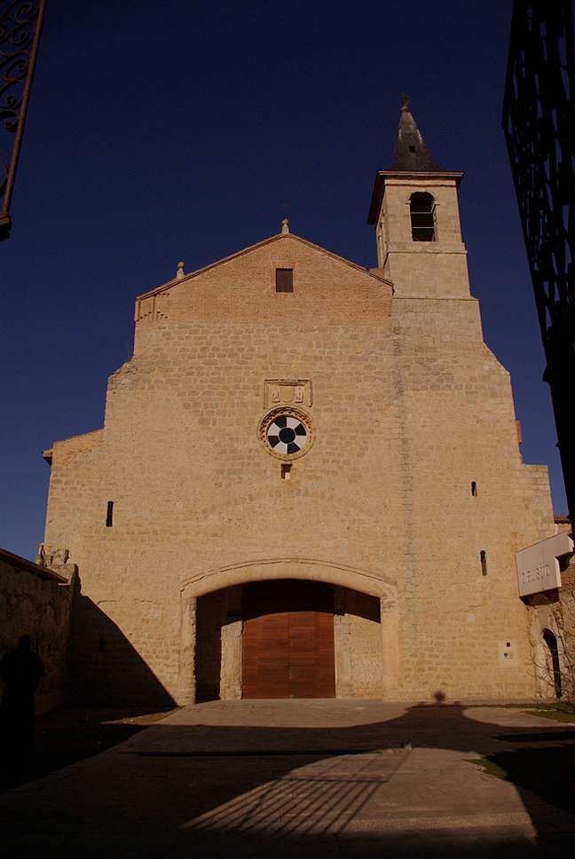 Fachada del antiguo convento de San Francisco