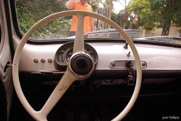 Con el volante basta