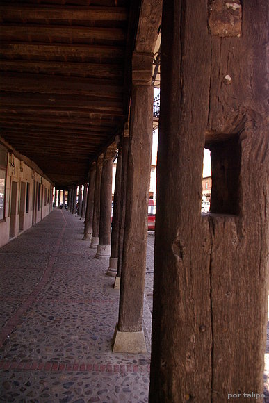 Pilares de los soportales de la Plaza Vieja