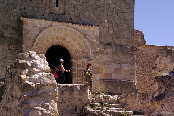 Portada de San Frutos