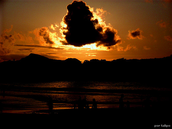 Falso atardecer en Ris (Noja, Cantabria)