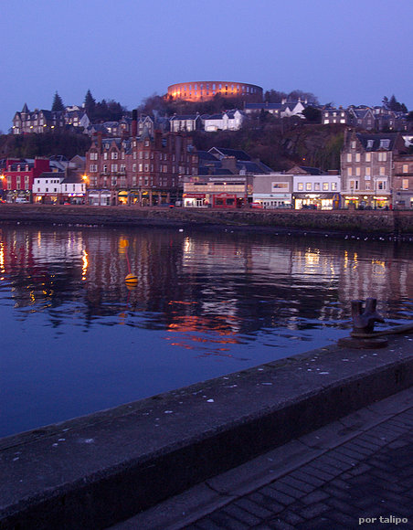 Oban, de noche