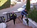 Los chicos estirando