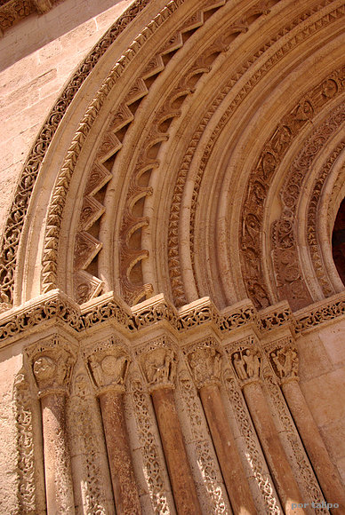 Detalle de la Puerta del Palau