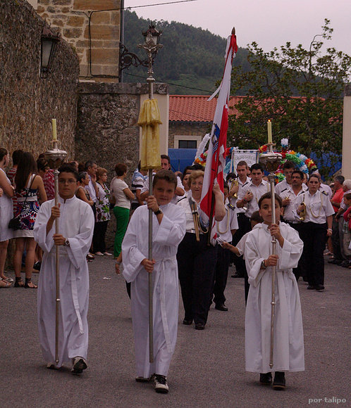Procesión de la Virgen de la Cama (I)